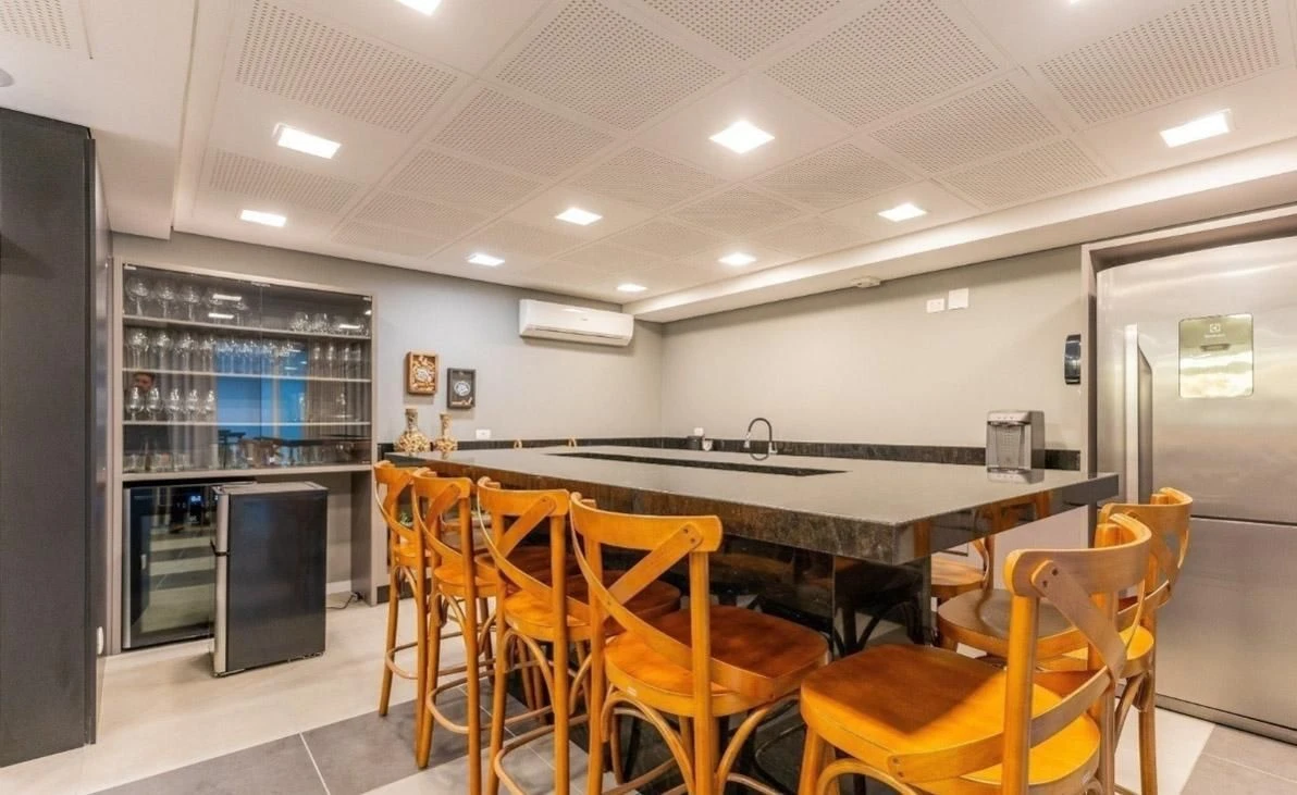 Furnished apartment, 266 m², with a bathtub — photo 33