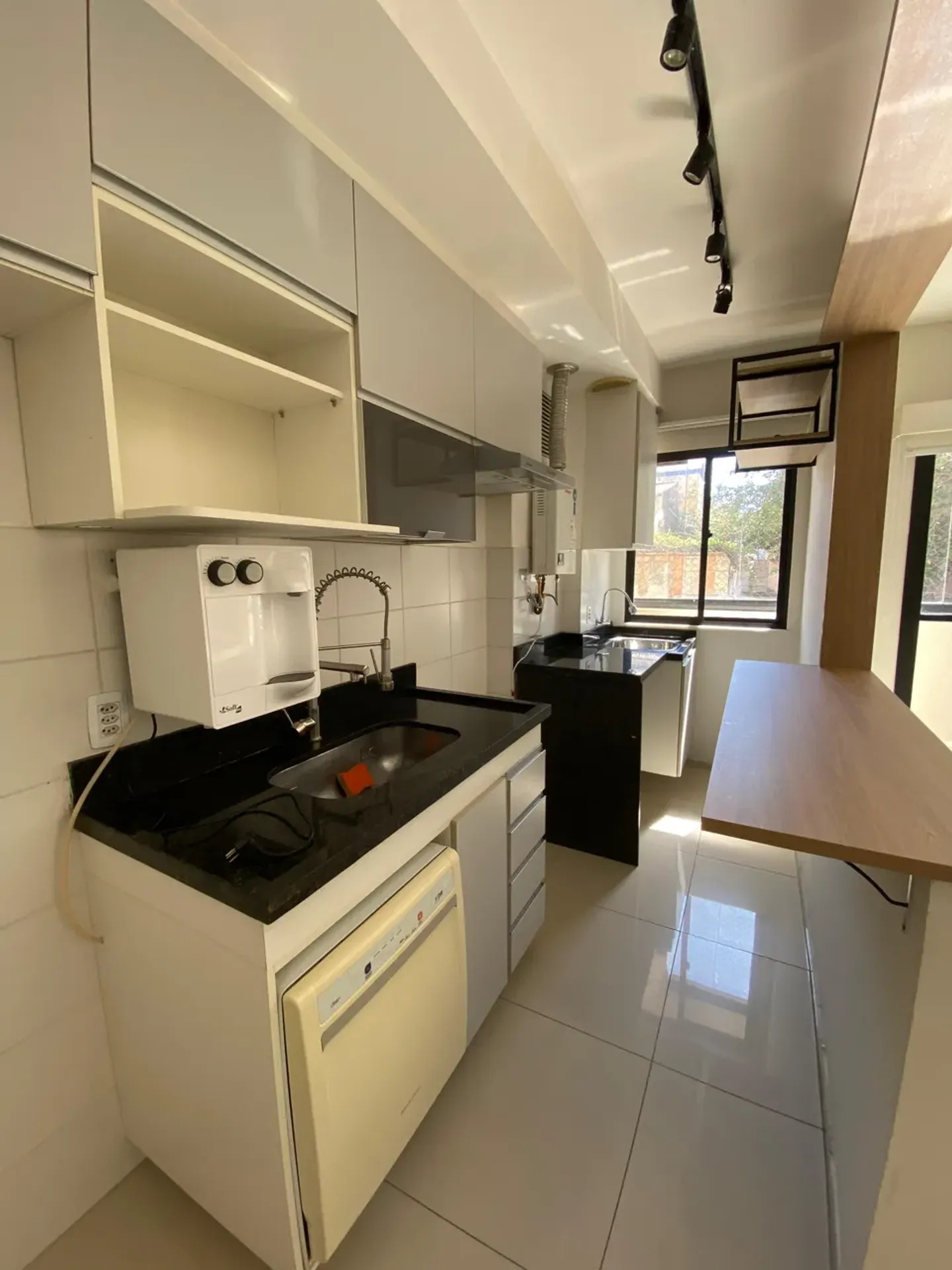 2-bedroom apartment with a home office — photo 2