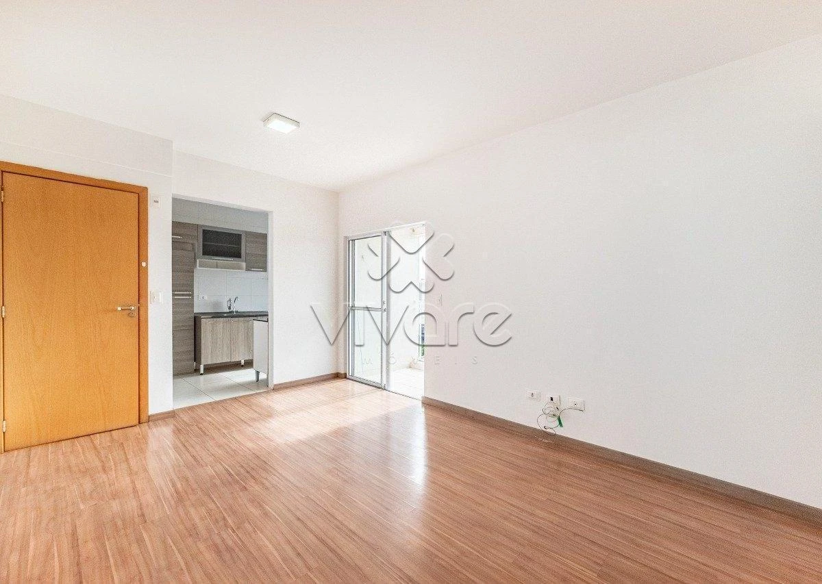 Apartment, 52 m², with wood or laminate floors — photo 6