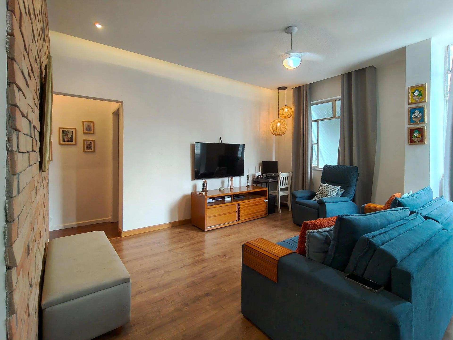 3-bedroom apartment with a mountain view in Rio de Janeiro — photo 7