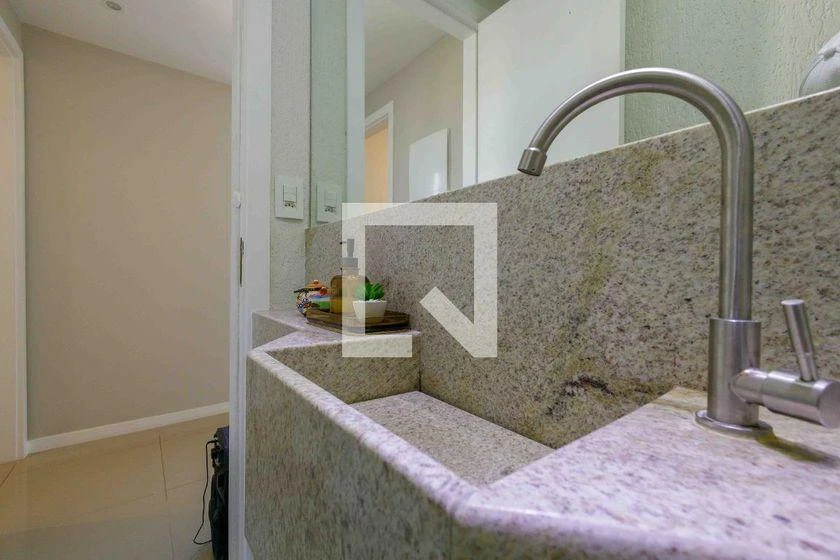 Furnished 3-bedroom apartment with 264 m² — photo 46