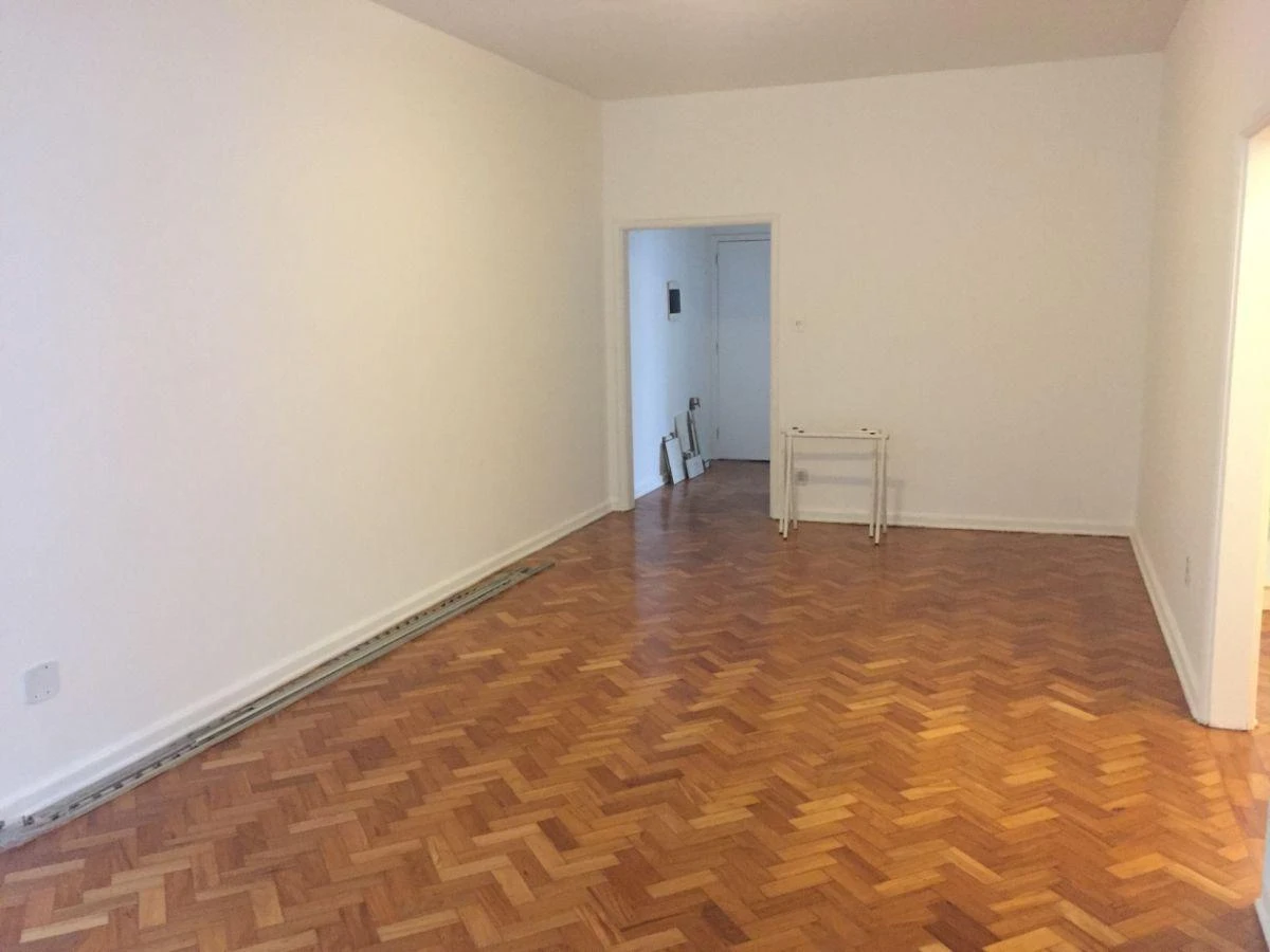 Floor-to-ceiling windows in a 3-bedroom apartment, 135 m² — photo 10
