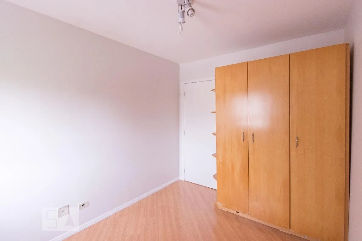 Apartamento com piso de madeira ou laminado, Centro — photo 30