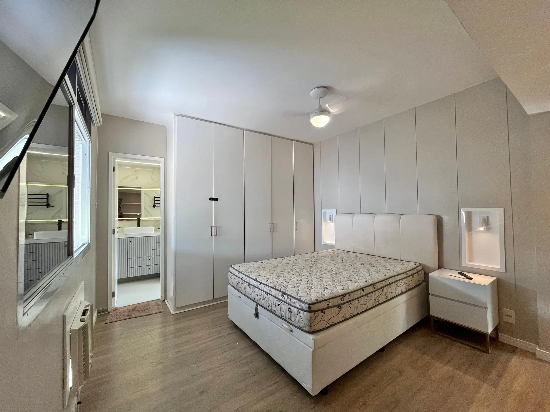 Furnished apartment, 130 m², with a dishwasher
