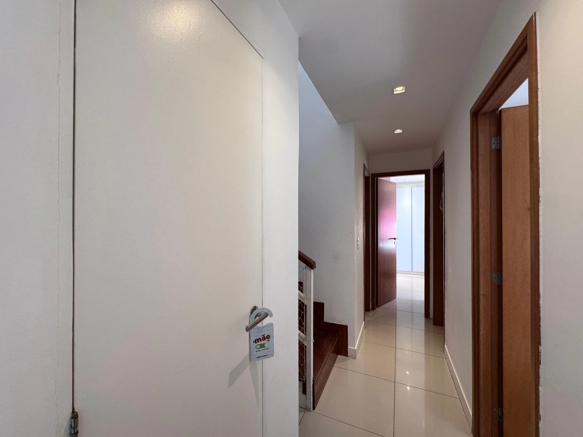 4-bedroom apartment with a glass-enclosed balcony — photo 51
