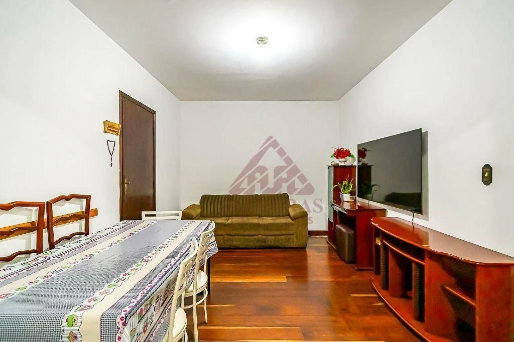 Меблированный дом с 4 спальнями и 338 м²