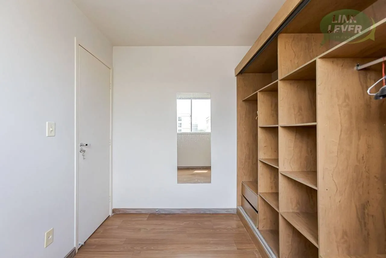 Apartment on the 9th floor with a walk-in closet — photo 4