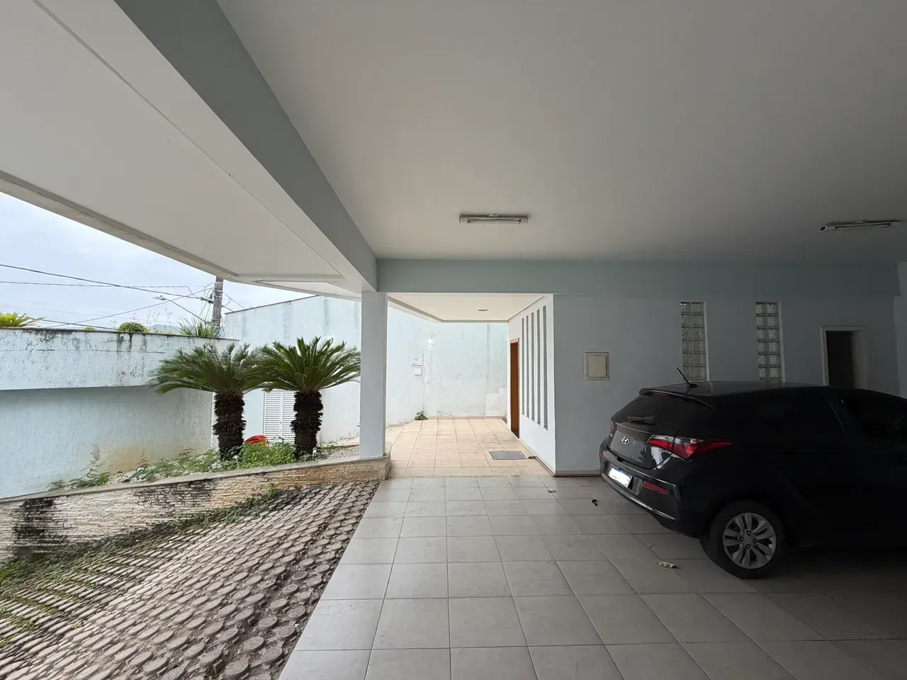 475 m² house with 4 bedrooms and gas open-plan kitchen — photo 2