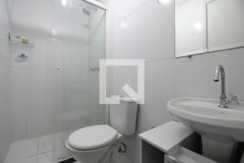Wood or laminate floors in a 2-bedroom apartment, 86 m² — photo 17