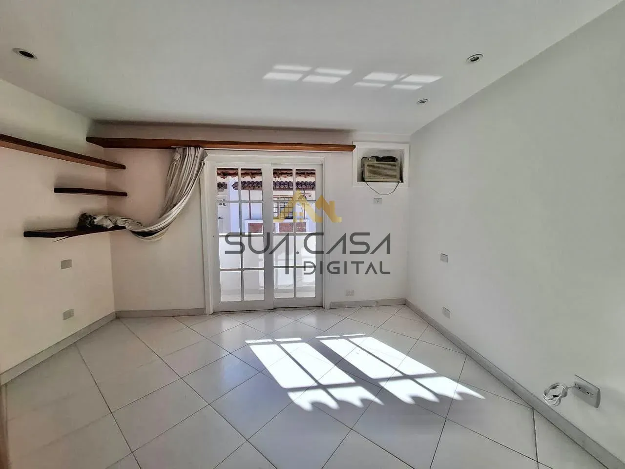 House with 4 bedrooms and 273 m² plus open-air pool — photo 10