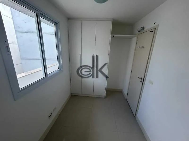 Linear apartment with 2 bedrooms and 109 m² — photo 4