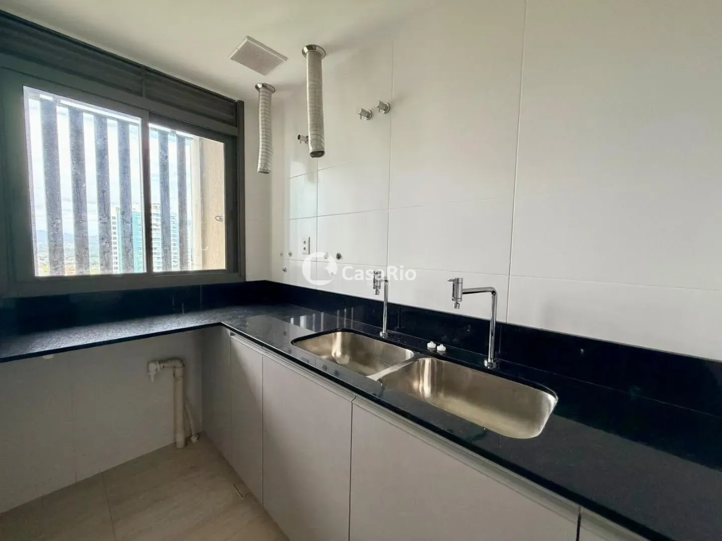 4-bedroom apartment in a building with a sauna — photo 35