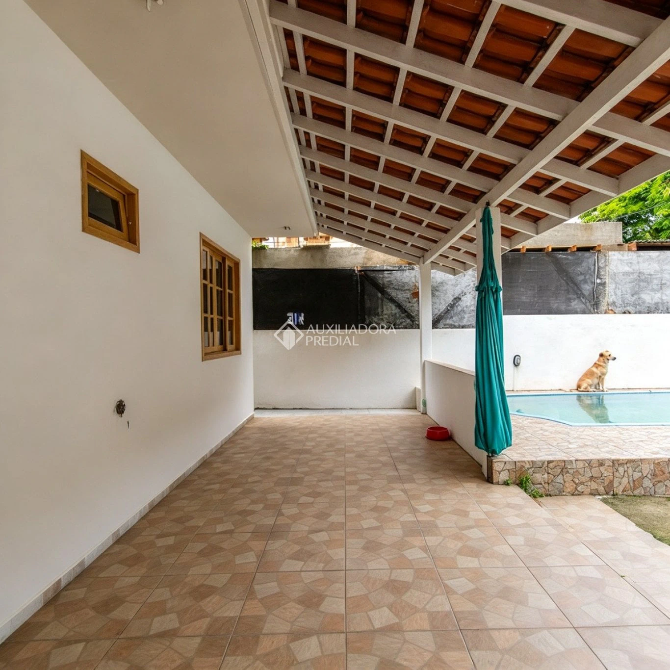 2-bedroom house with a private pool in Florianópolis