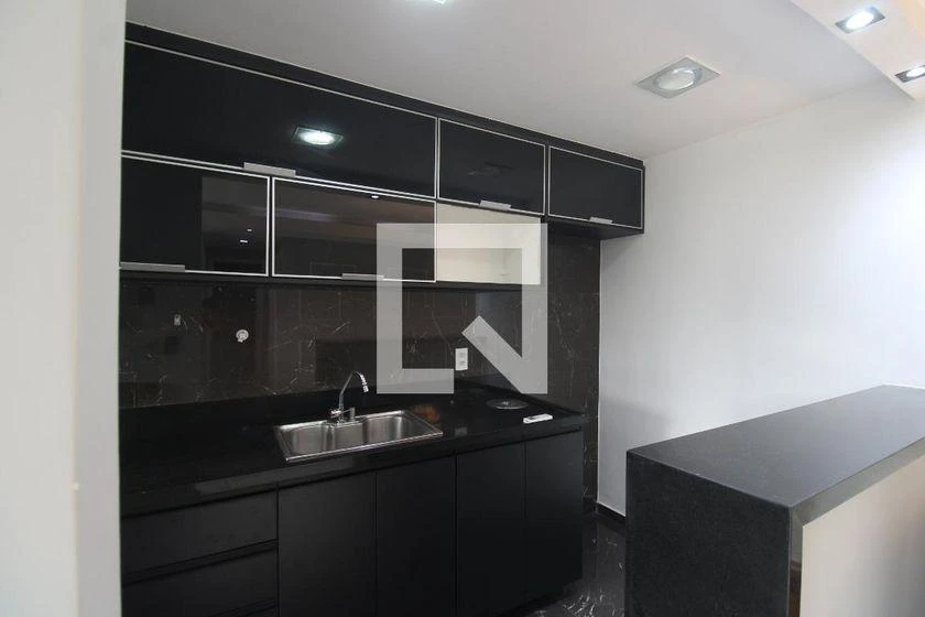 Apartamento de 2 quartos em condomínio com academia — photo 2