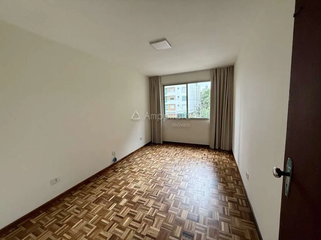 Floor-to-ceiling windows in a 3-bedroom apartment, 98 m² — photo 7