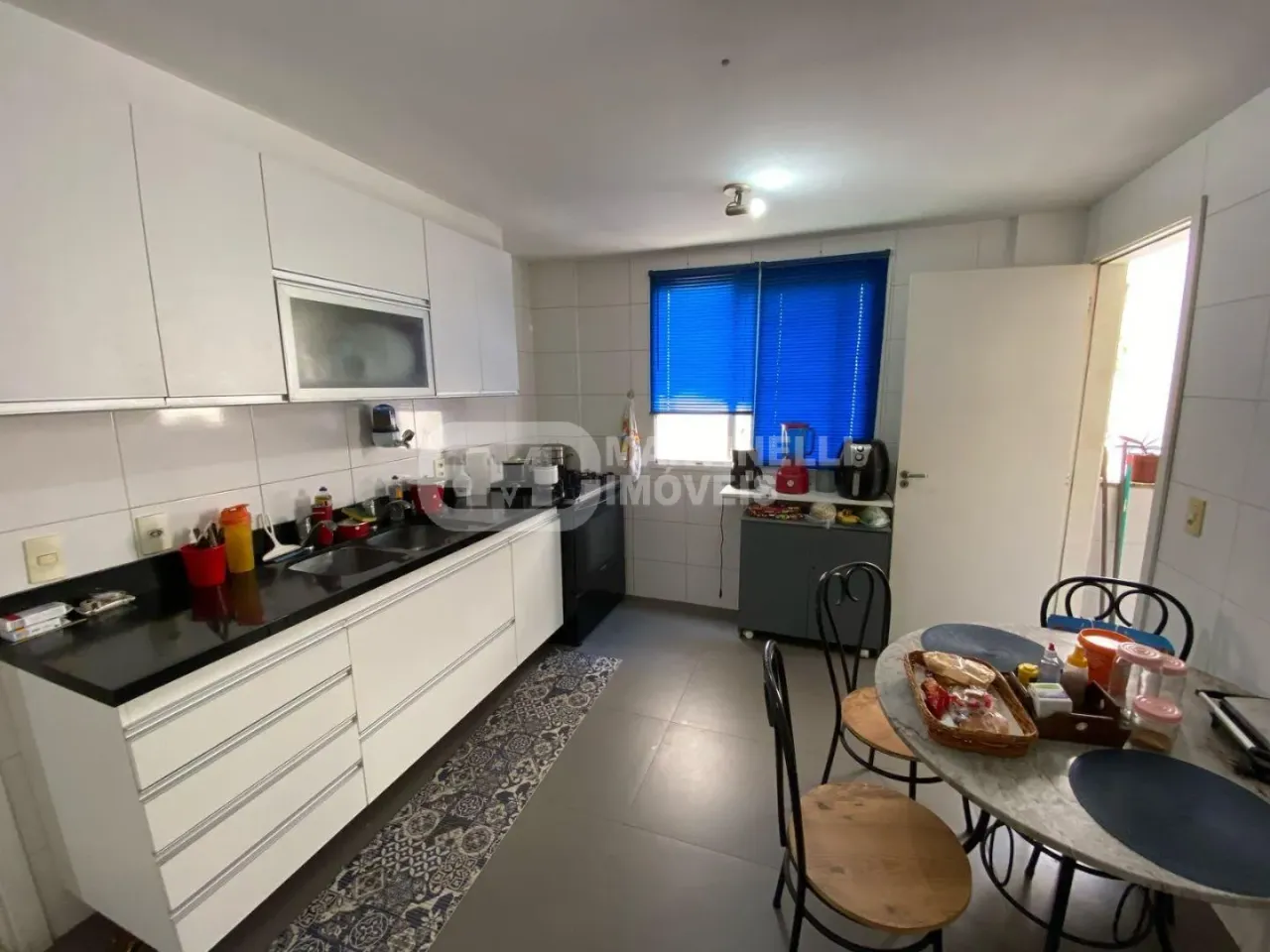 Furnished 2-bedroom apartment with 4 bathrooms — photo 13