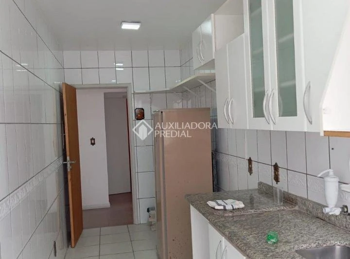 Horizontal penthouse with closed kitchen and 250 m² — photo 2