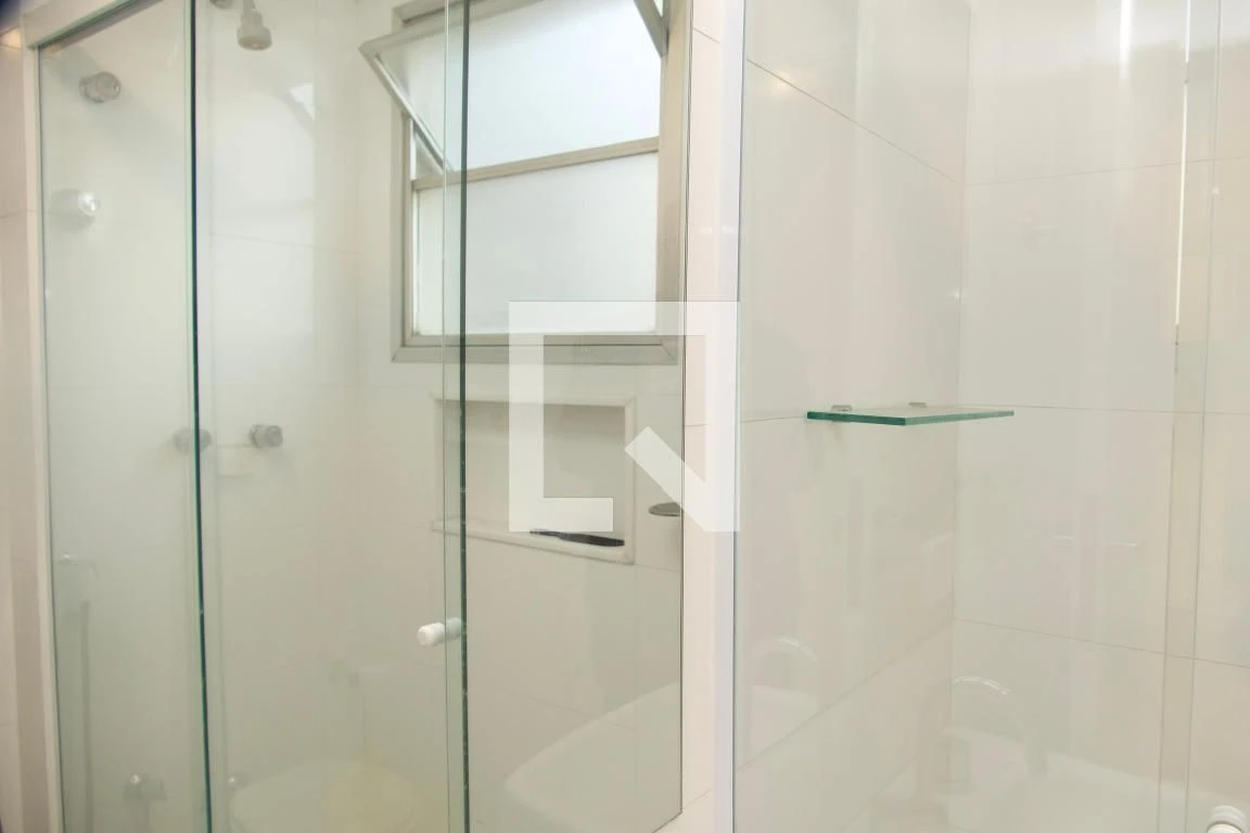 1-bedroom apartment with enclosed kitchen and balcony — photo 39
