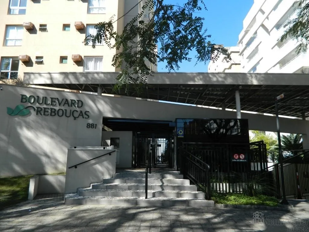 Балкон з грилем та 2 спальні: квартира 70 м² — photo 32