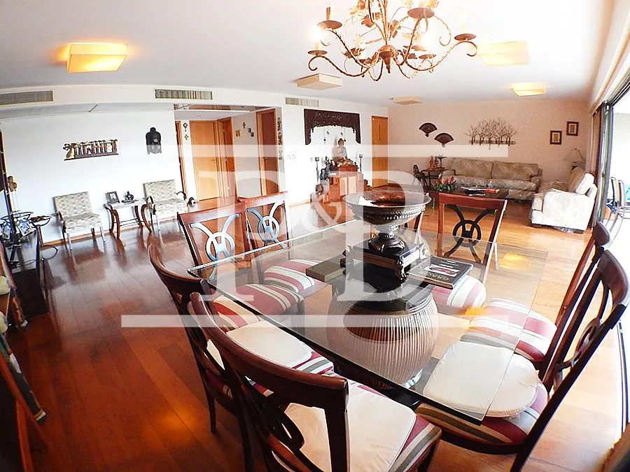 4-bedroom apartment with 266 m² and 4 parking spaces — photo 7