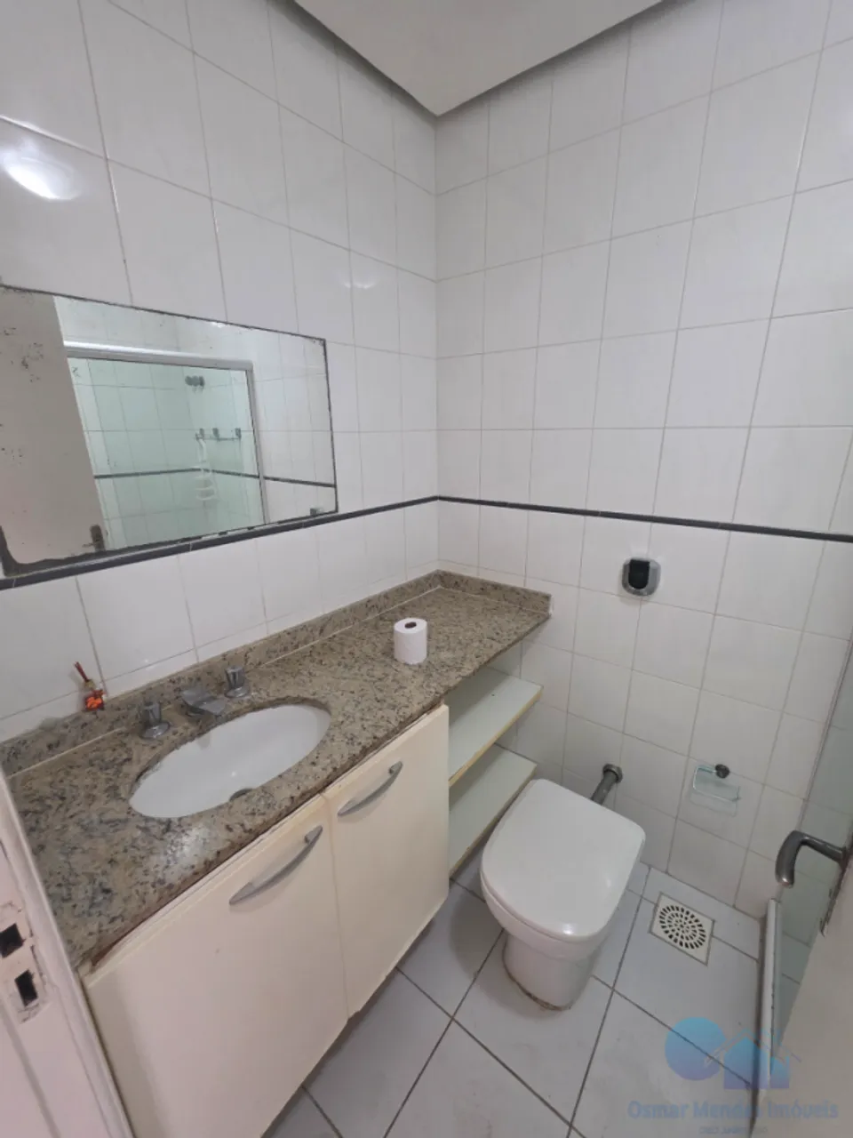 Apartment with 3 bedrooms, 2 bathrooms and a balcony — photo 12
