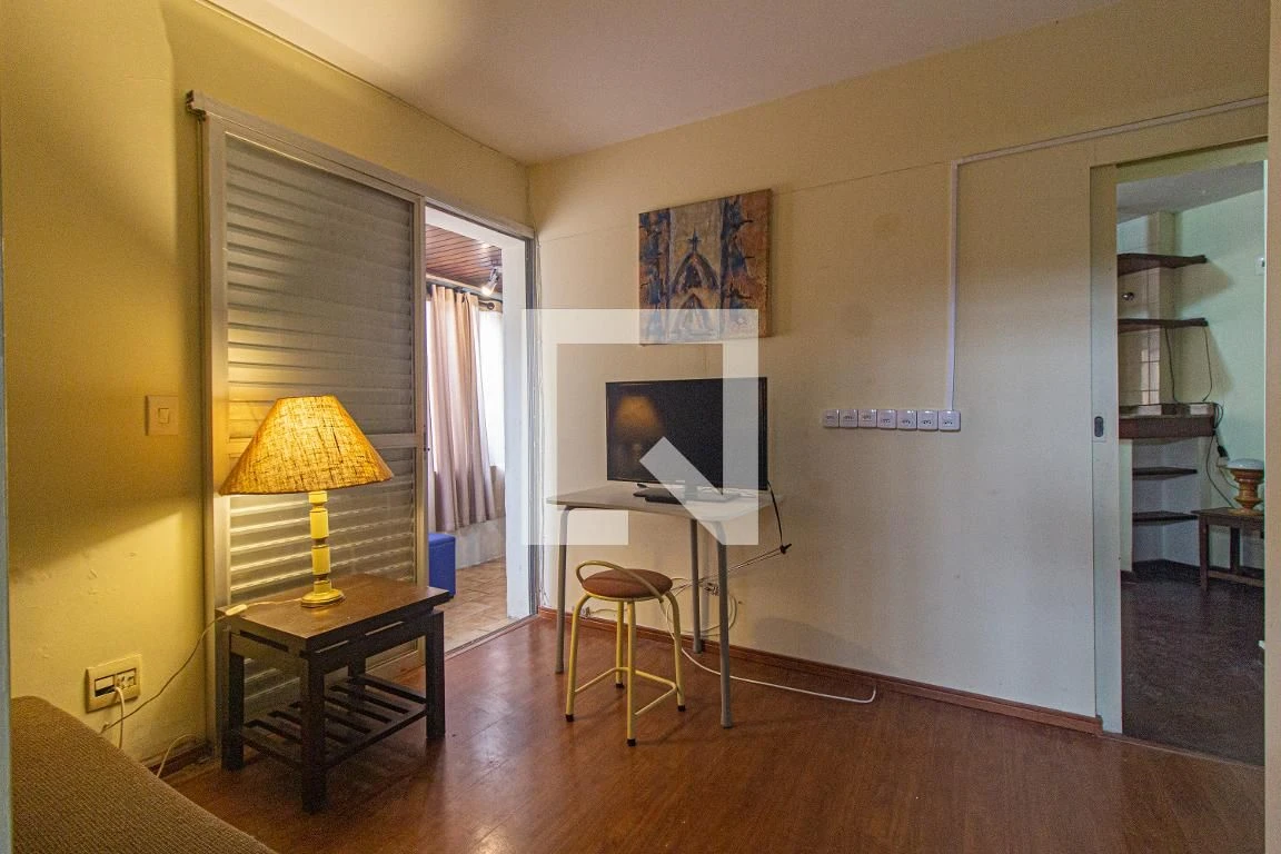 Furnished studio, 60 m², with a glass-enclosed balcony — photo 7