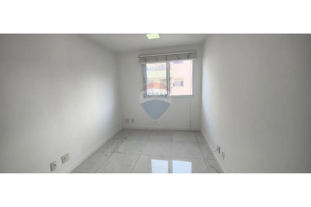3-bedroom apartment with 3 bathrooms and 2 parking spots — photo 24