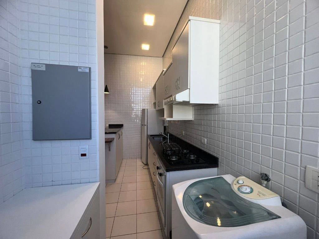 One-bedroom apartment with a private pool in Curitiba — photo 15