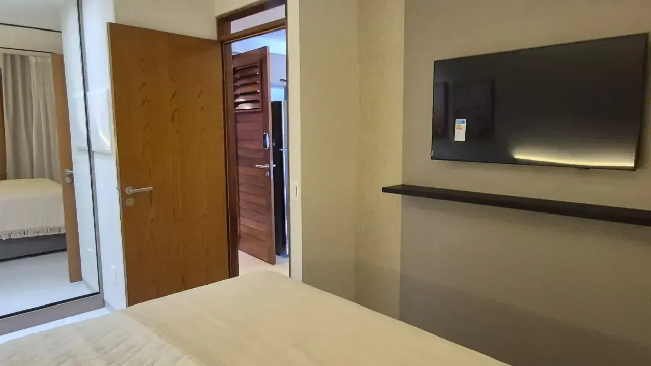 Apartamento mobiliado, 65 m², com janelas do piso ao teto — photo 18