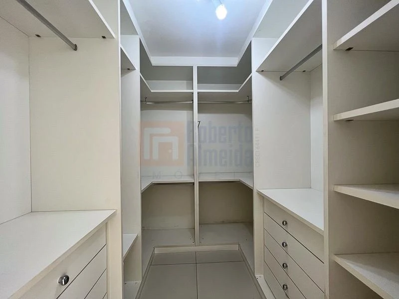 236 m² apartment with 4 en-suite bedrooms and gourmet balcony — photo 44