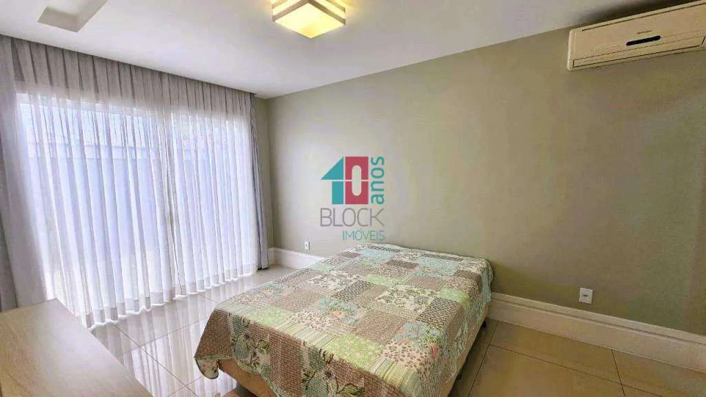 4-bedroom apartment with private garden and 364 m² — photo 27
