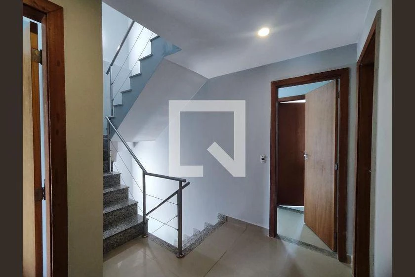 Rental apartment with 4 en-suite bedrooms and 350 m² — photo 10