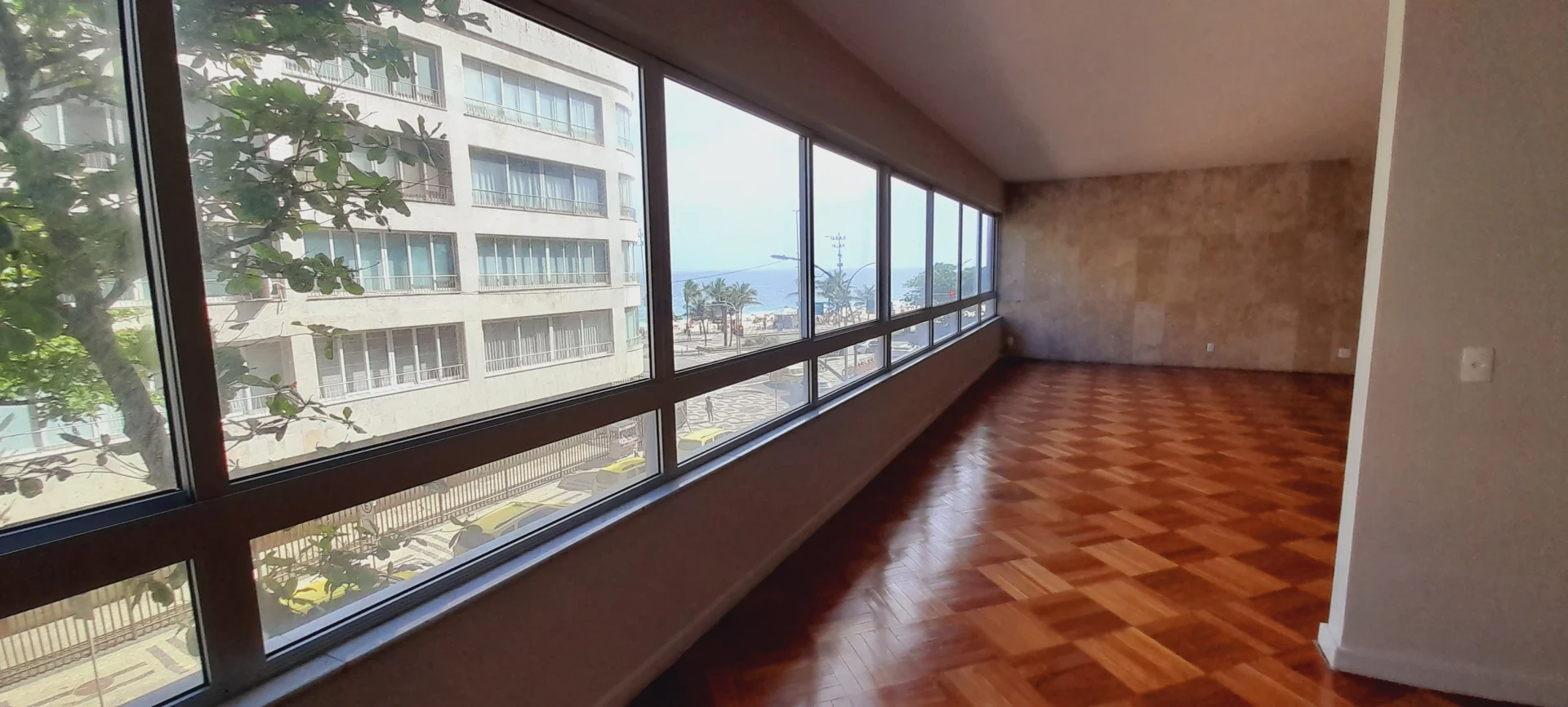 Unfurnished apartment with 4 bedrooms and 2 parking — photo 2