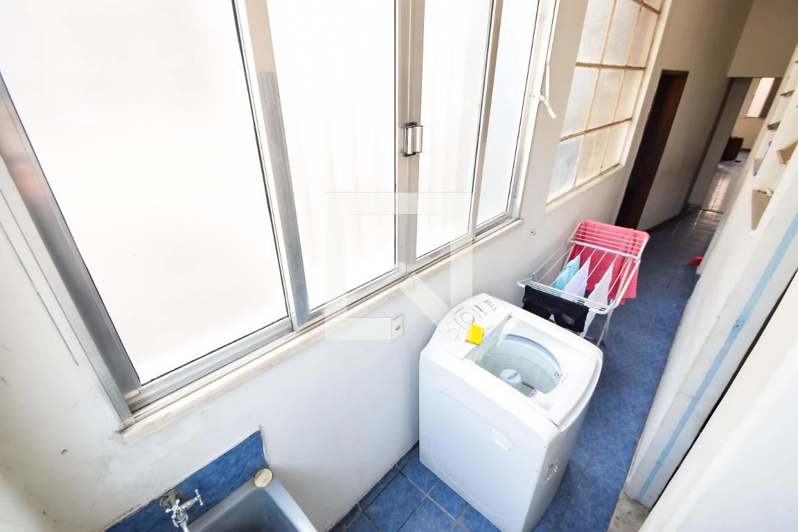 Apartamento mobiliado com 4 quartos e cozinha separada — photo 14