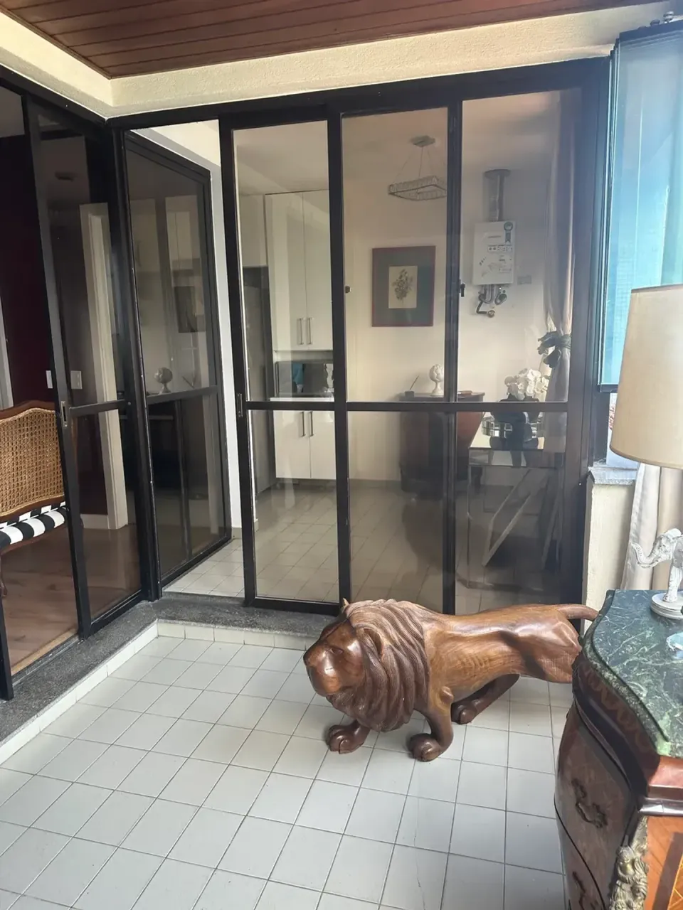 Furnished 1-bedroom apartment with 60 m² and parking — photo 6