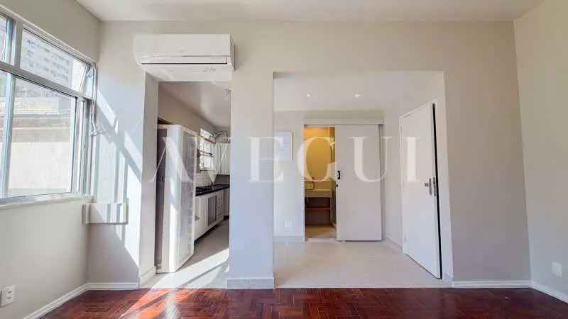 Дерев'яна підлога або ламінат та 2 спальні: квартира 65 м² — photo 17