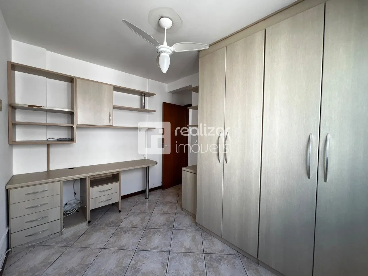 3-bedroom apartment with a home office in Florianópolis — photo 9