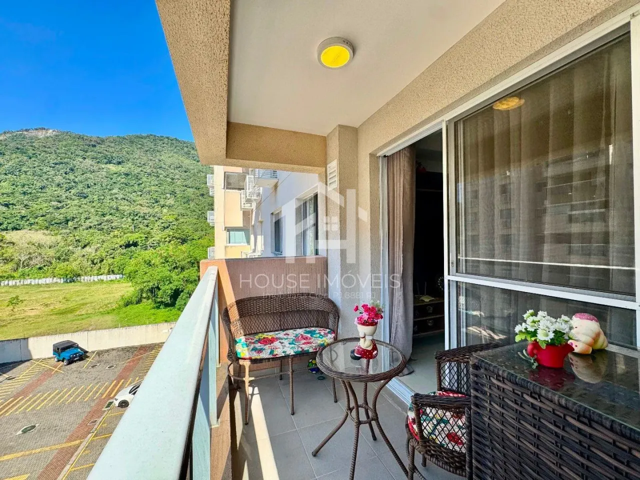 Furnished 2-bedroom apartment with balcony and 2 bathrooms — photo 15