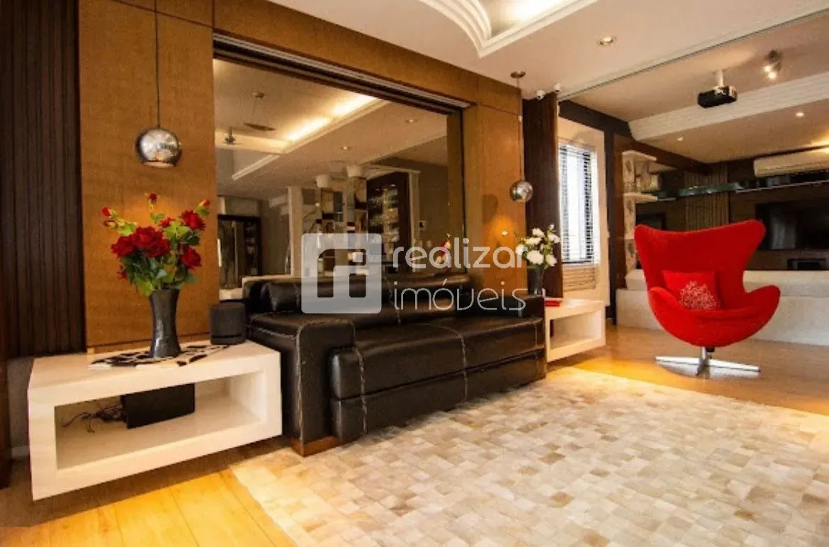 Furnished 600 m² house with 5 en-suite suites and parking — photo 12
