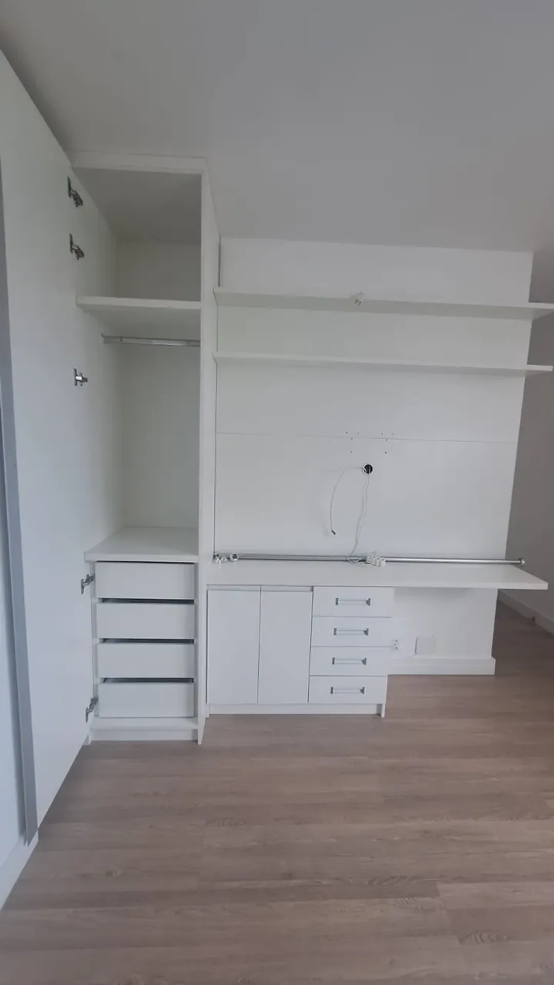 Apartment, 66 m², with a glass-enclosed balcony — photo 4
