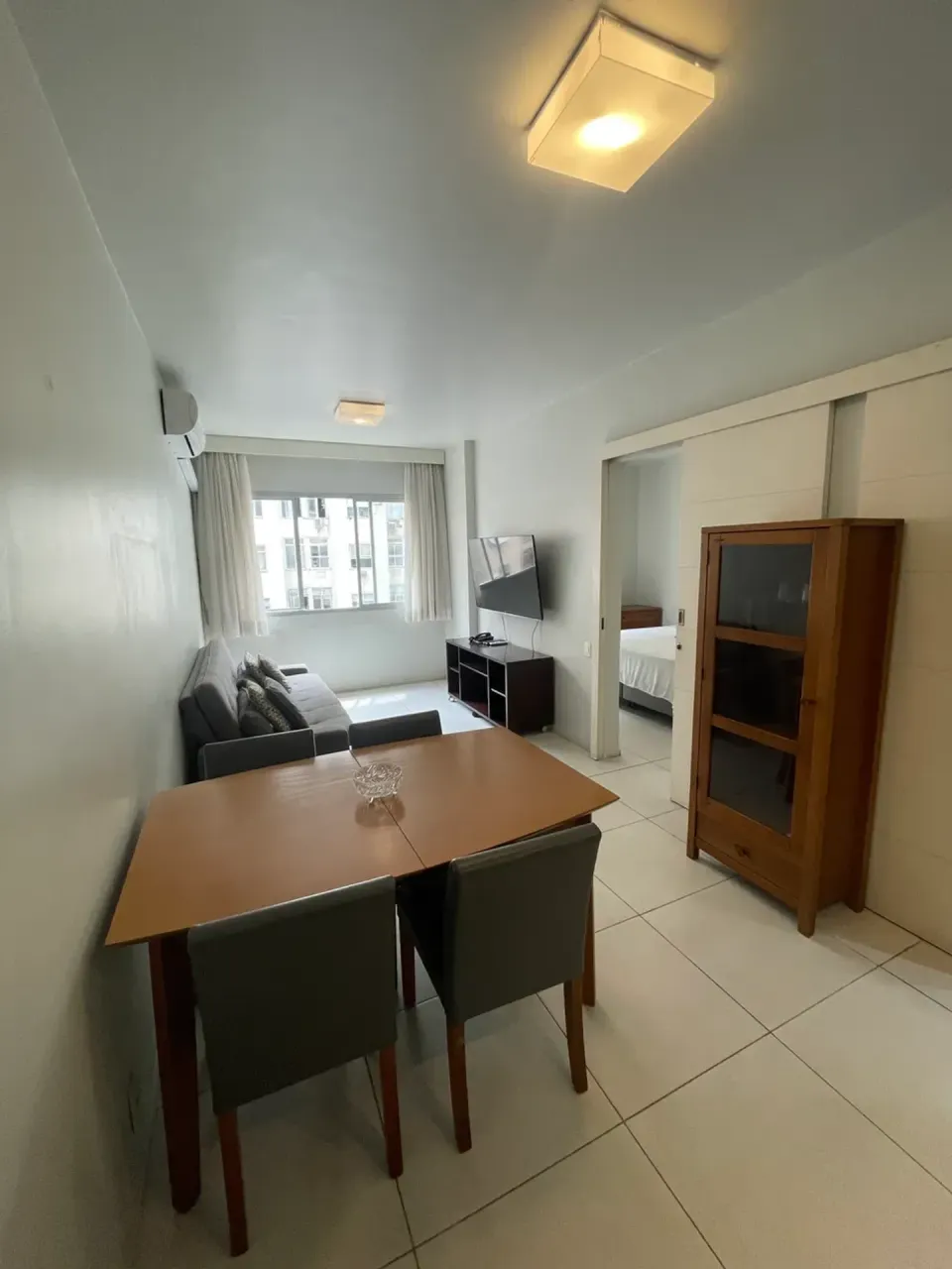Apartamento mobiliado com 1 dormitório, 2 banheiros e 1 vaga — photo 5