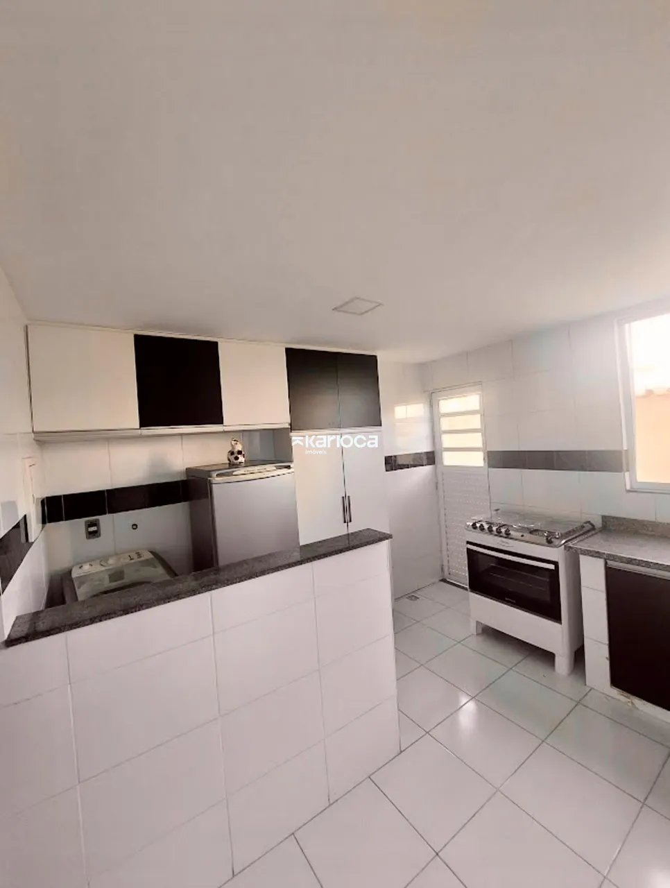 Furnished apartment with 5 bedrooms and 600 m² — photo 4