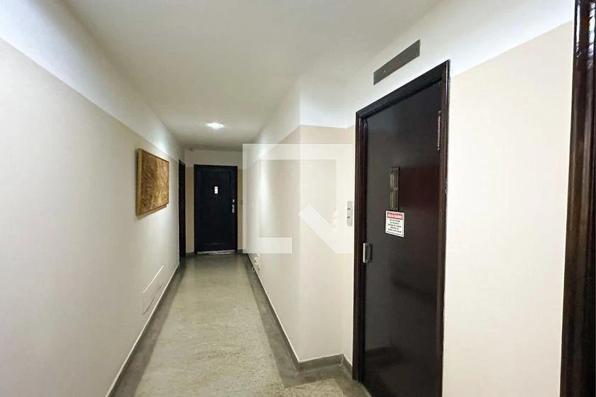 4-bedroom apartment with a home office — photo 13