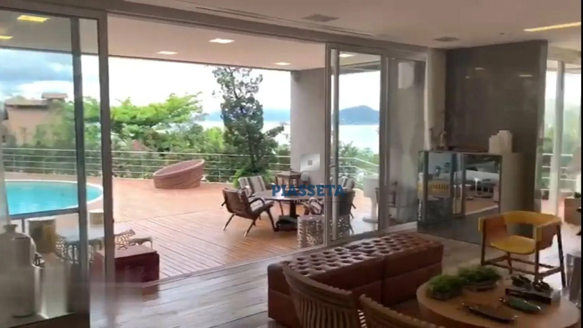 House with 4 en-suite bedrooms, 8 baths and 1800 m² — photo 9