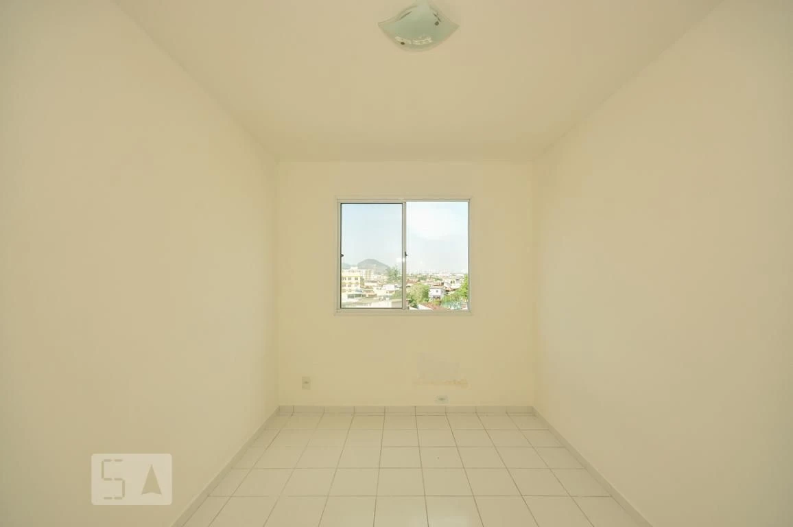 Unfurnished 2-bedroom apartment with 1 bath and open-plan kitchen — photo 13