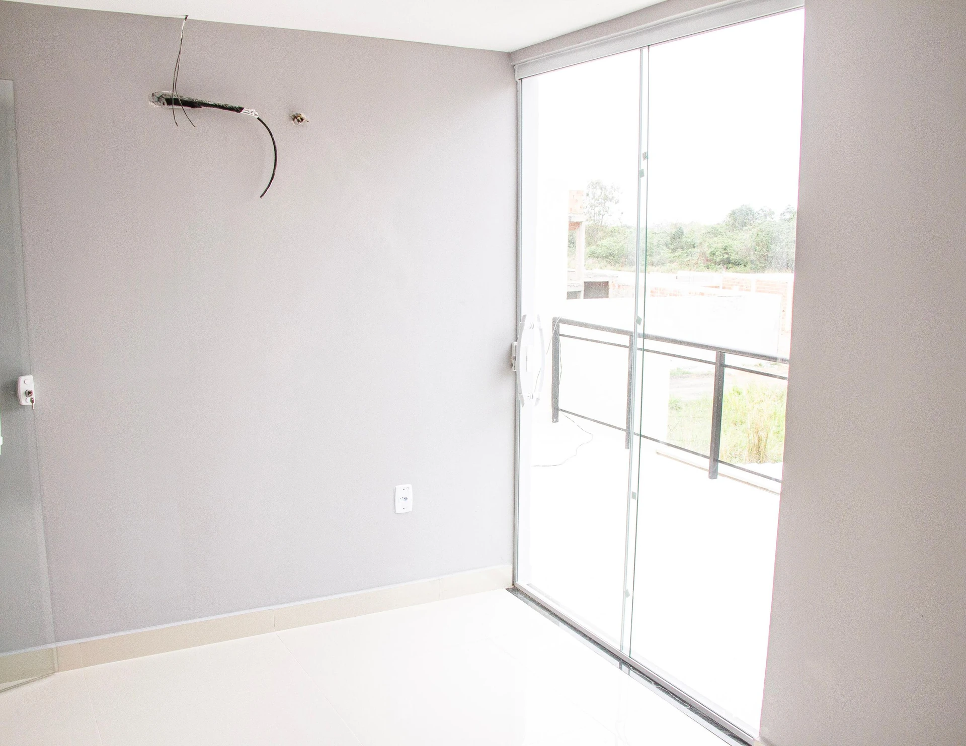 4-bedroom house with an open-plan kitchen and fridge — photo 29