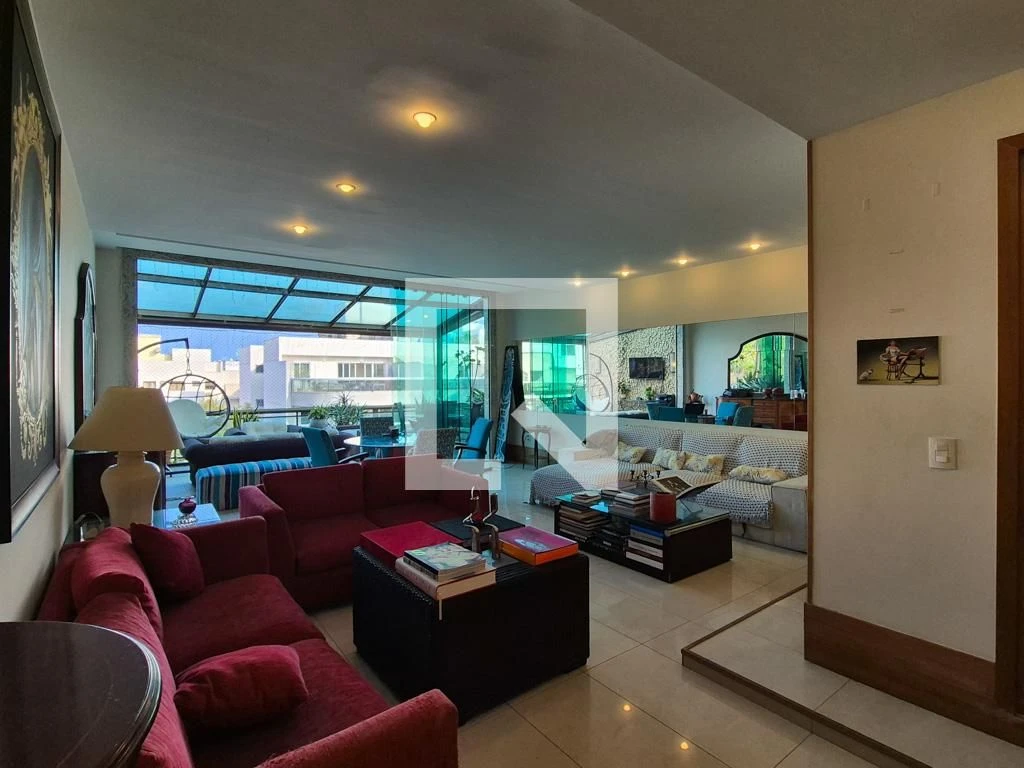Furnished apartment with 5 en-suite bedrooms and terrace — photo 10