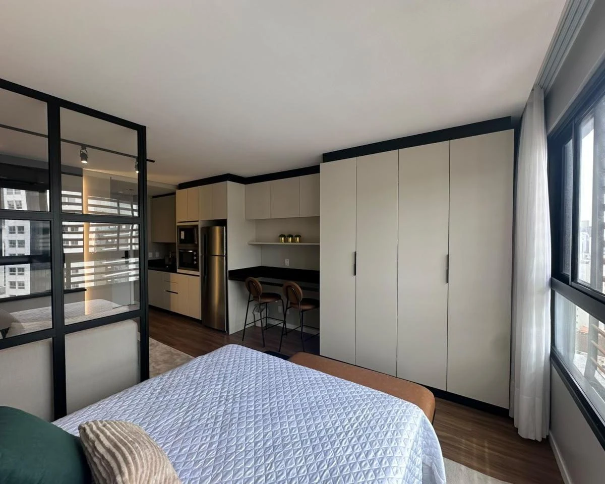 Home office in a one-bedroom apartment, 30 m² — photo 17
