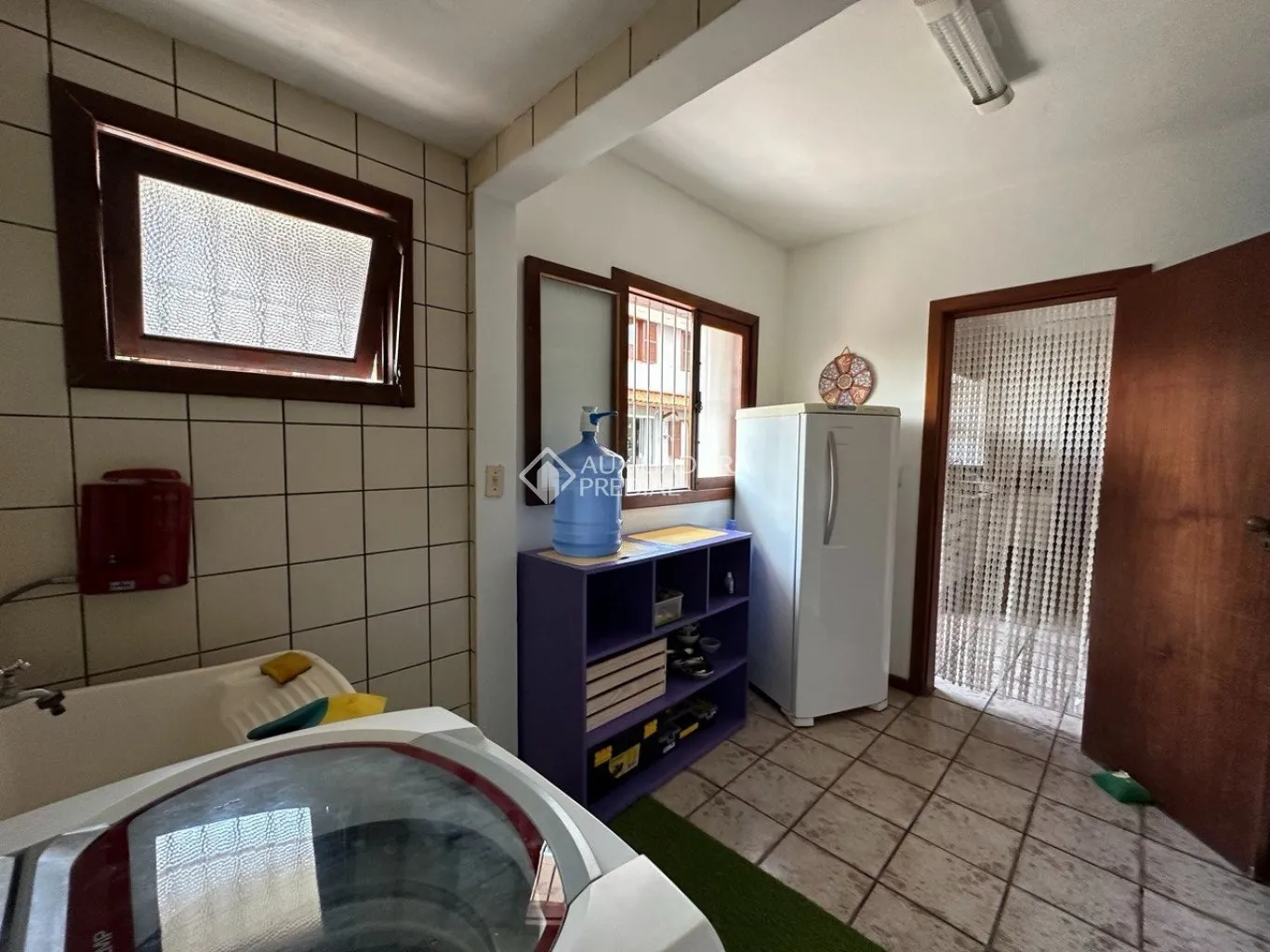 3 quartos e varanda envidraçada: casa de 288 m² — photo 32