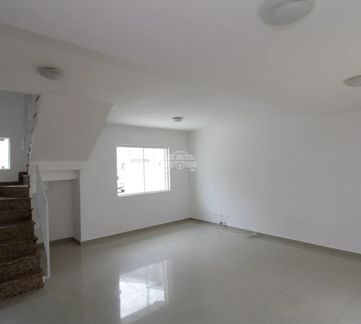 3-bedroom house with a bathtub in Curitiba — photo 10